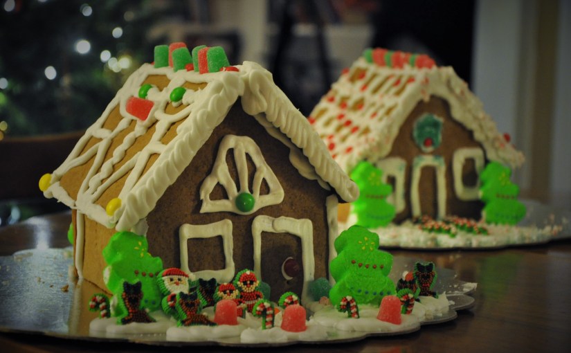 A Gingerbread House for Everyone! Free of Multiple Allergens and Fun for Every&nbsp;Child!